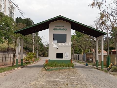 Vende-se terreno + obra com construção de casa de Alto Padrão - Gramado