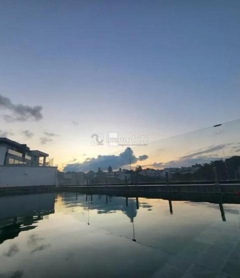 Casa à venda em Santana de Parnaíba, Alphaville, com 4 suítes, com 400 m²