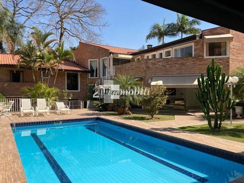 Casa à venda em Carapicuíba, Granja Viana, com 4 suítes, com 615 m², Recanto Inpla
