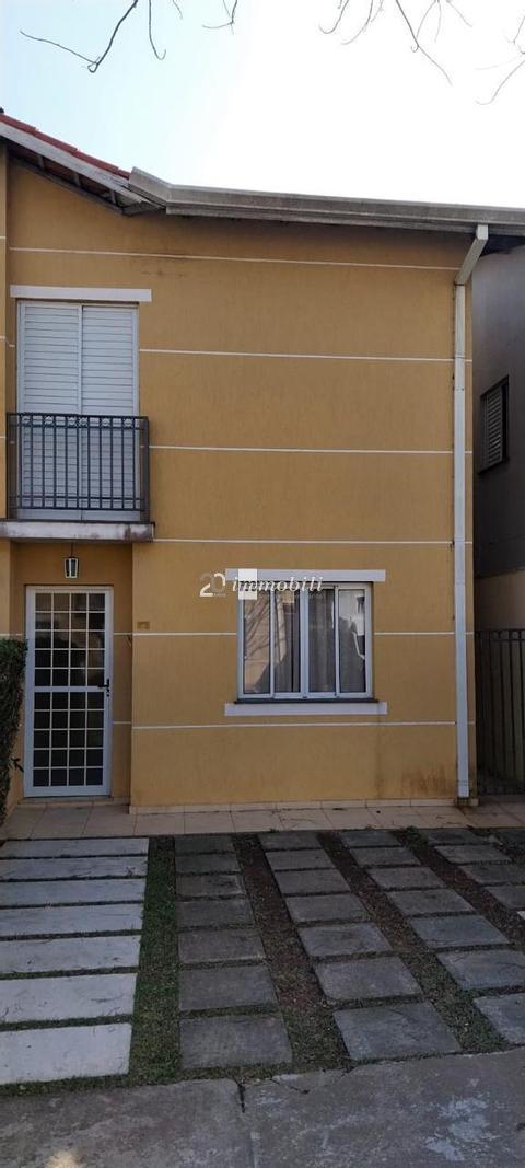 Sobrado em Cond. Clube 3 Dormitórios e Lazer Completo por R$ 620.000,00 - Granja Viana