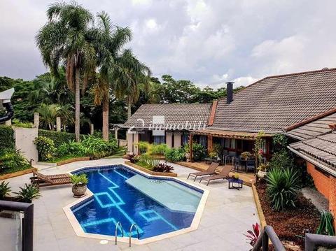 Casa à venda e para alugar em Carapicuíba, Granja Viana, com 4 quartos, com 350 m², Fazendinha