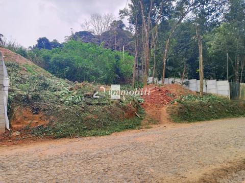 Terreno à venda em Cotia, Granja Viana, com 685 m², Jardim Colibri