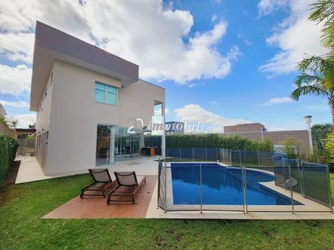 Casa disponível para venda ou locação na Granja Viana, com 4 suítes, com 320 m², Vintage