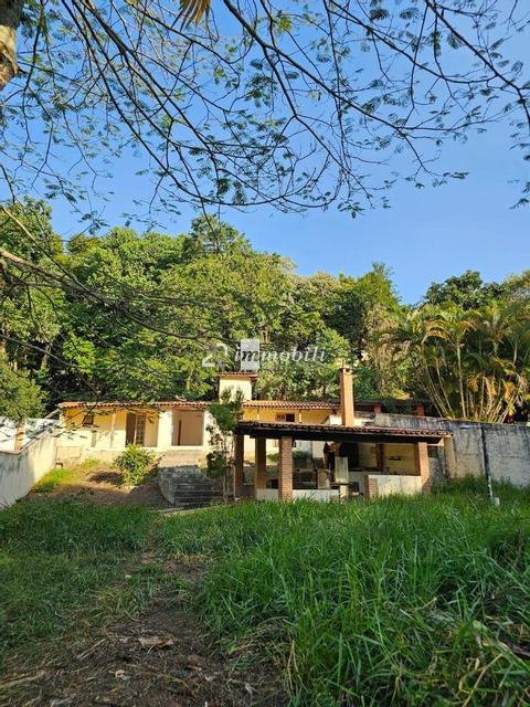 Casa à venda em Cotia, Granja Viana, com 1 suíte, com 173.7 m², Colinas de São Fernando