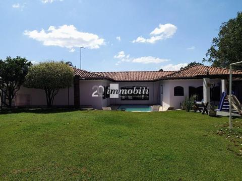 Casa à venda em Carapicuíba, Granja Viana, com 3 quartos, com 500 m², Fazendinha