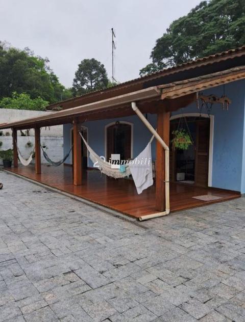 2 casas à venda no mesmo terreno no condomínio Jardim  Colibri, entre em contato para maiores informações!