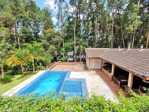 Casa à venda em Cotia, Granja Viana, com 5 suítes, com 777.45 m², Vila dos Pinus