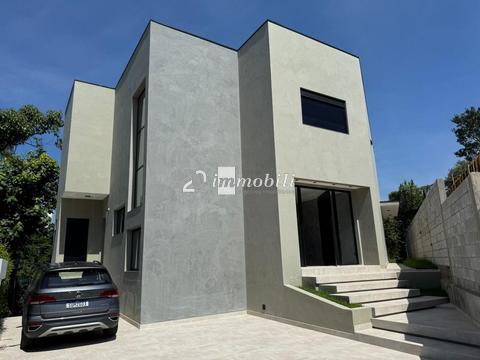 Casa à venda em Cotia, Granja Viana, com 4 suítes, com 319 m², Residencial Jardim Das Paineiras